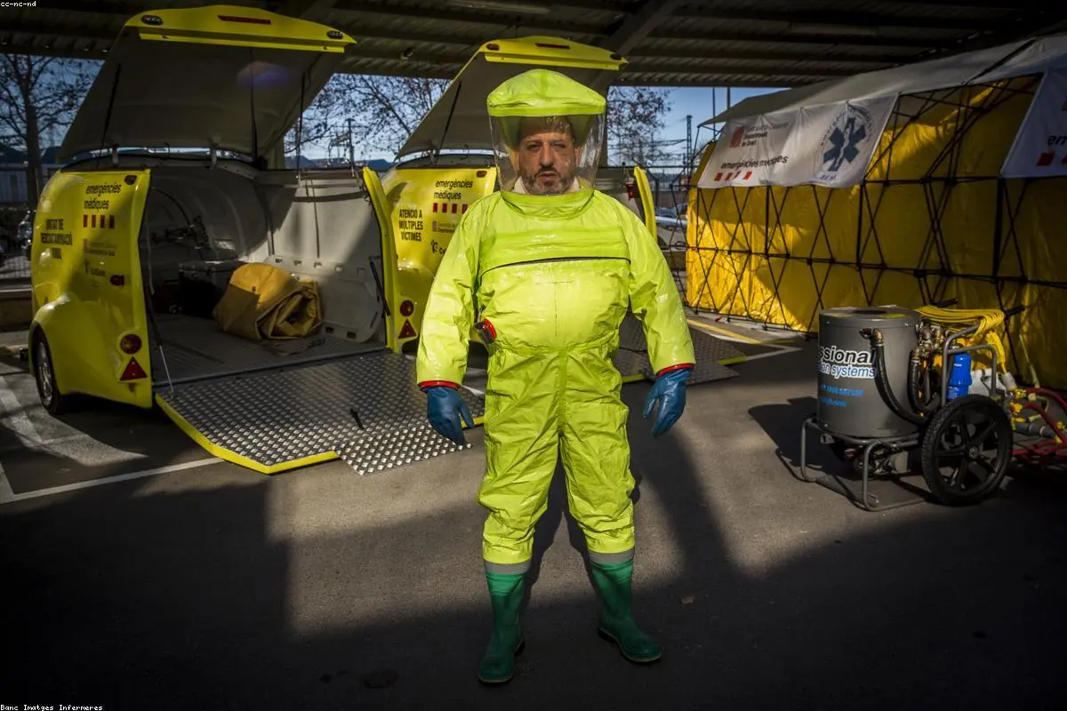 Race Against the Clock: Three New Ebola Vaccines Enter Development as Outbreak Fears Mount