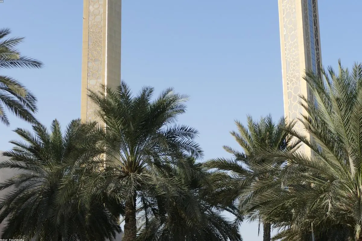 Gulf Under Siege: Iranian Attacks Escalate, Key Industrial Infrastructure Hit