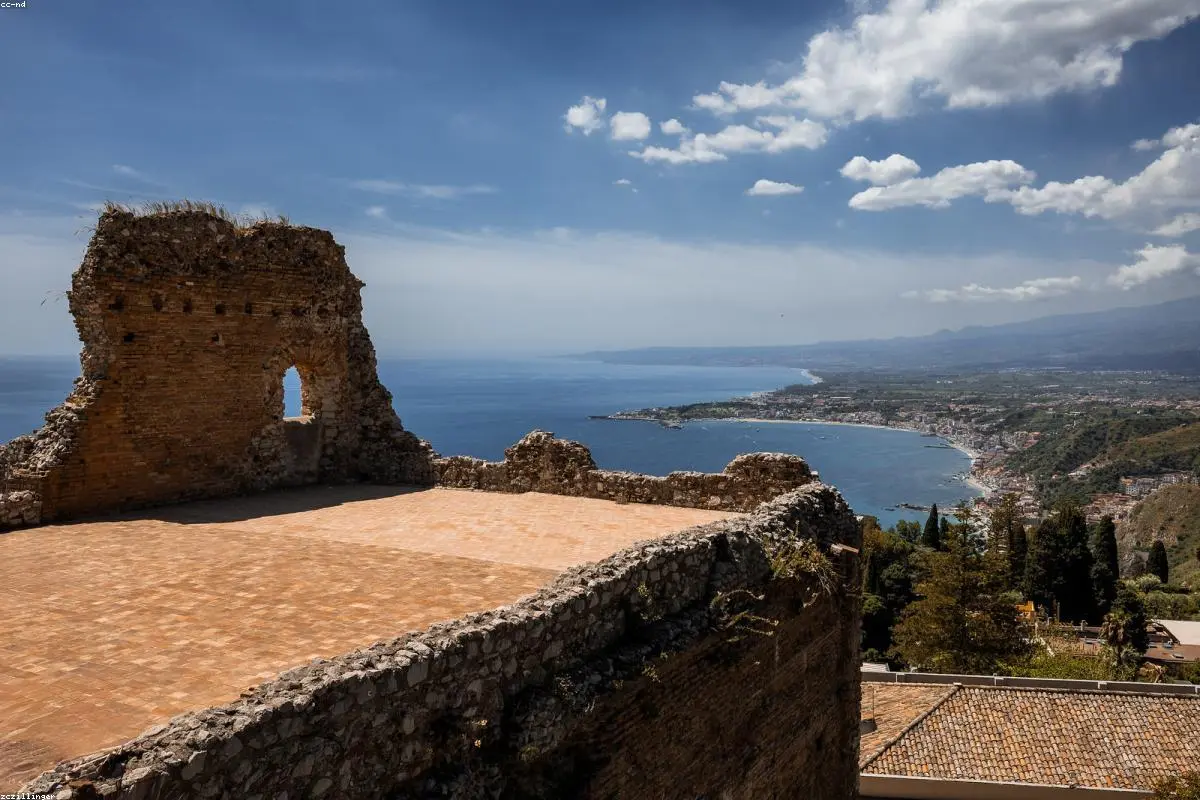 Dragons in the Ruins: 'House of the Dragon' Season 3 Lights Up Taormina’s Ancient Greek Theater