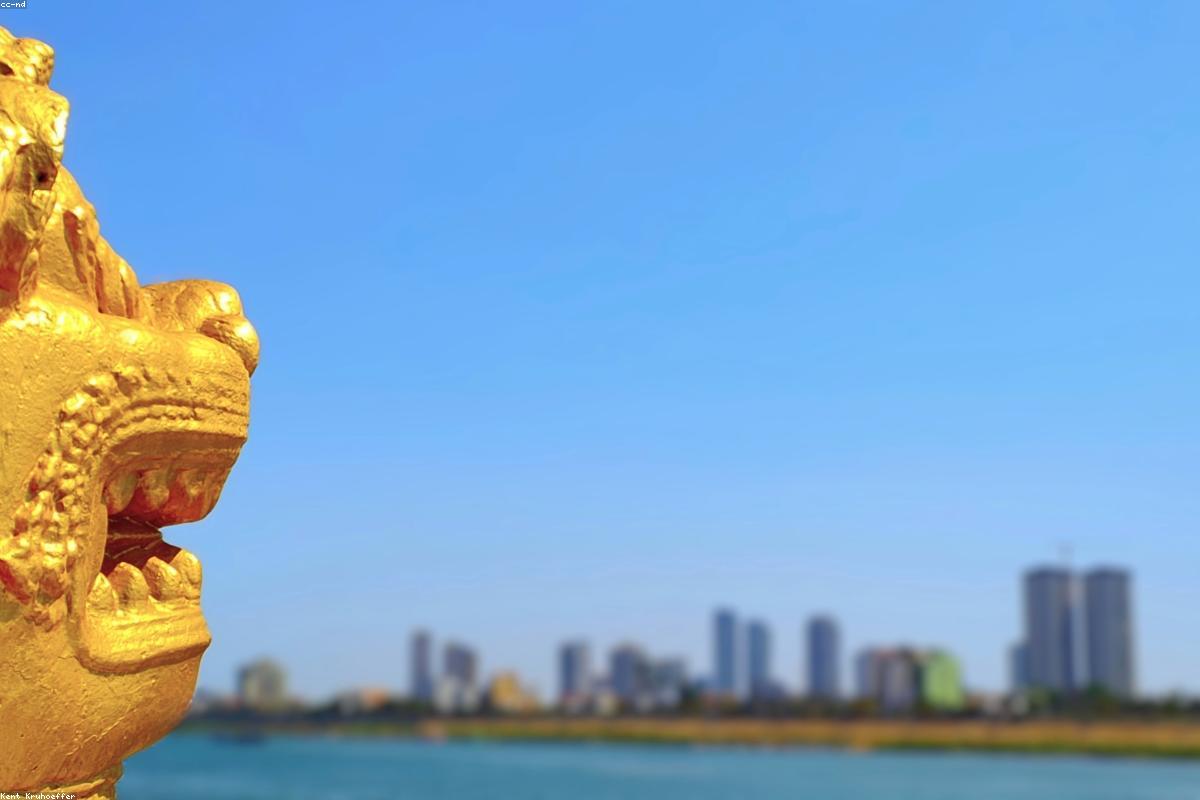 Gold and Silver Prices Crash: What's Driving the Market Downturn?