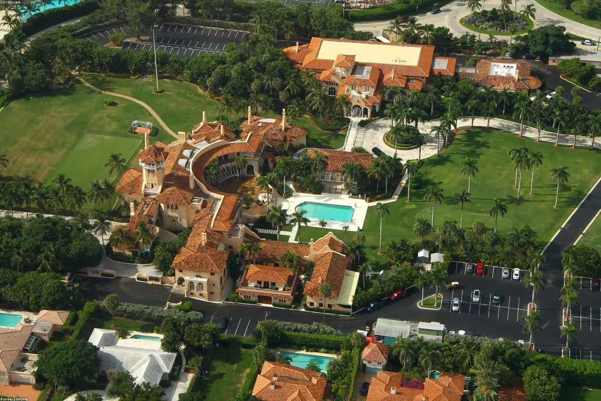 Donald Trump’s High-Stakes Legal Dance: A Supreme Court Plea Over Mar-a-Lago’s Future