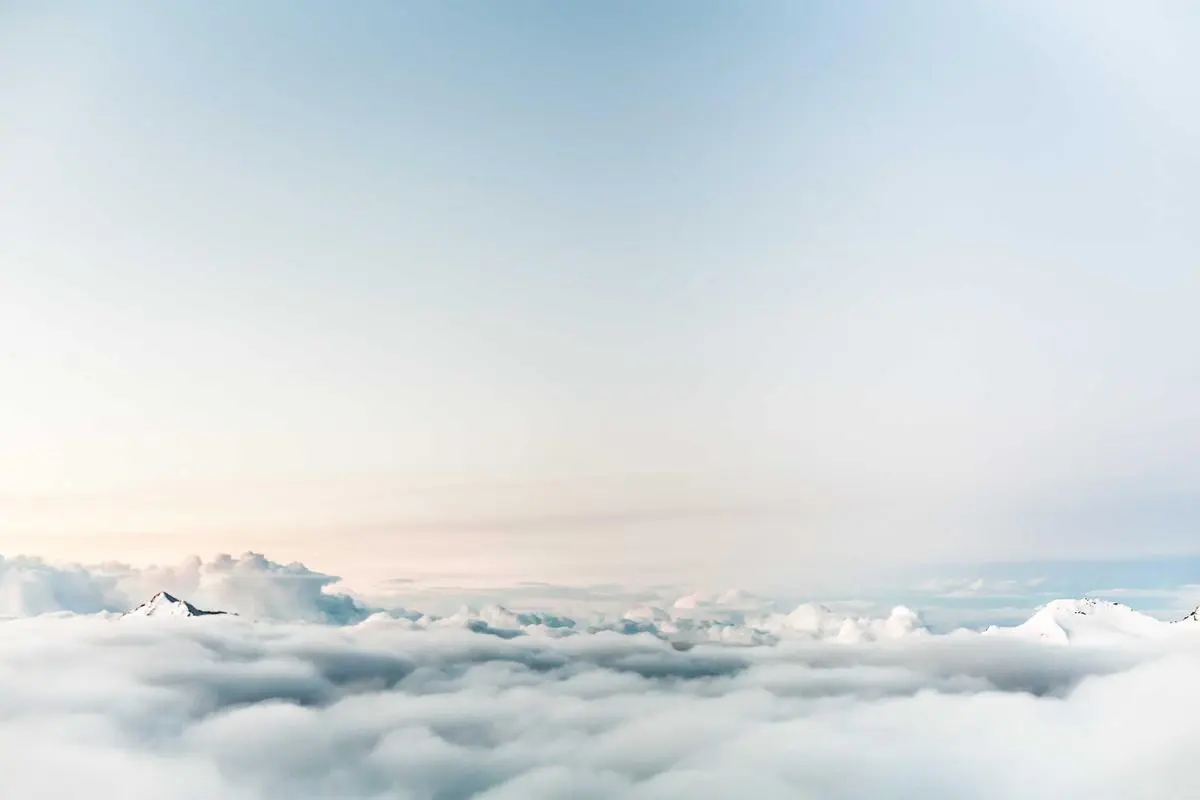 Tragedy in the Pyrenees: British Paraglider Dies Following Fatal Accident in Spain