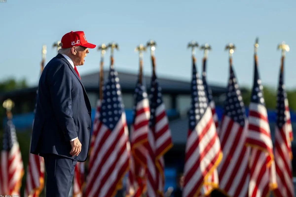Trump $1 Coin Makes Him the First Living President on US Currency in a Century
