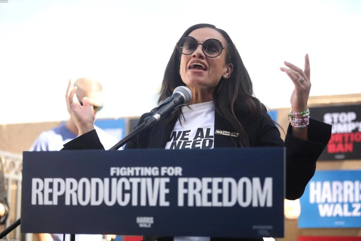Alexis Wilkins Addresses Controversy Ahead of D.C. Performance: 'I Stand by My Music'